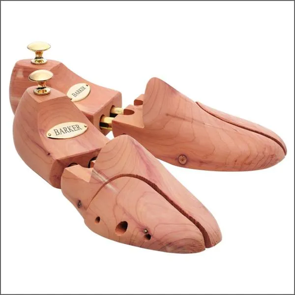 Barker Calder Cherry Grain Chukka Boot@