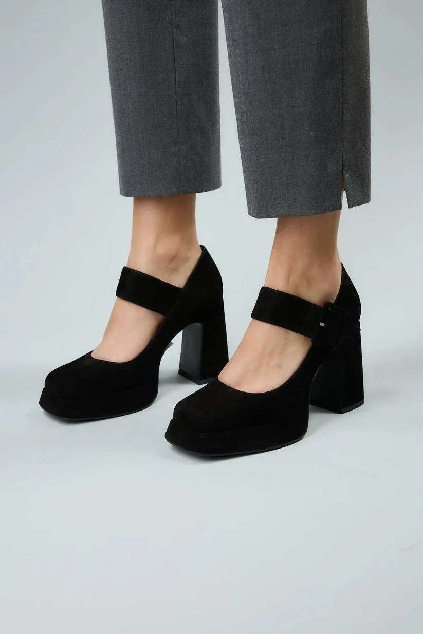 Claudia Black Suede   Stevenson White