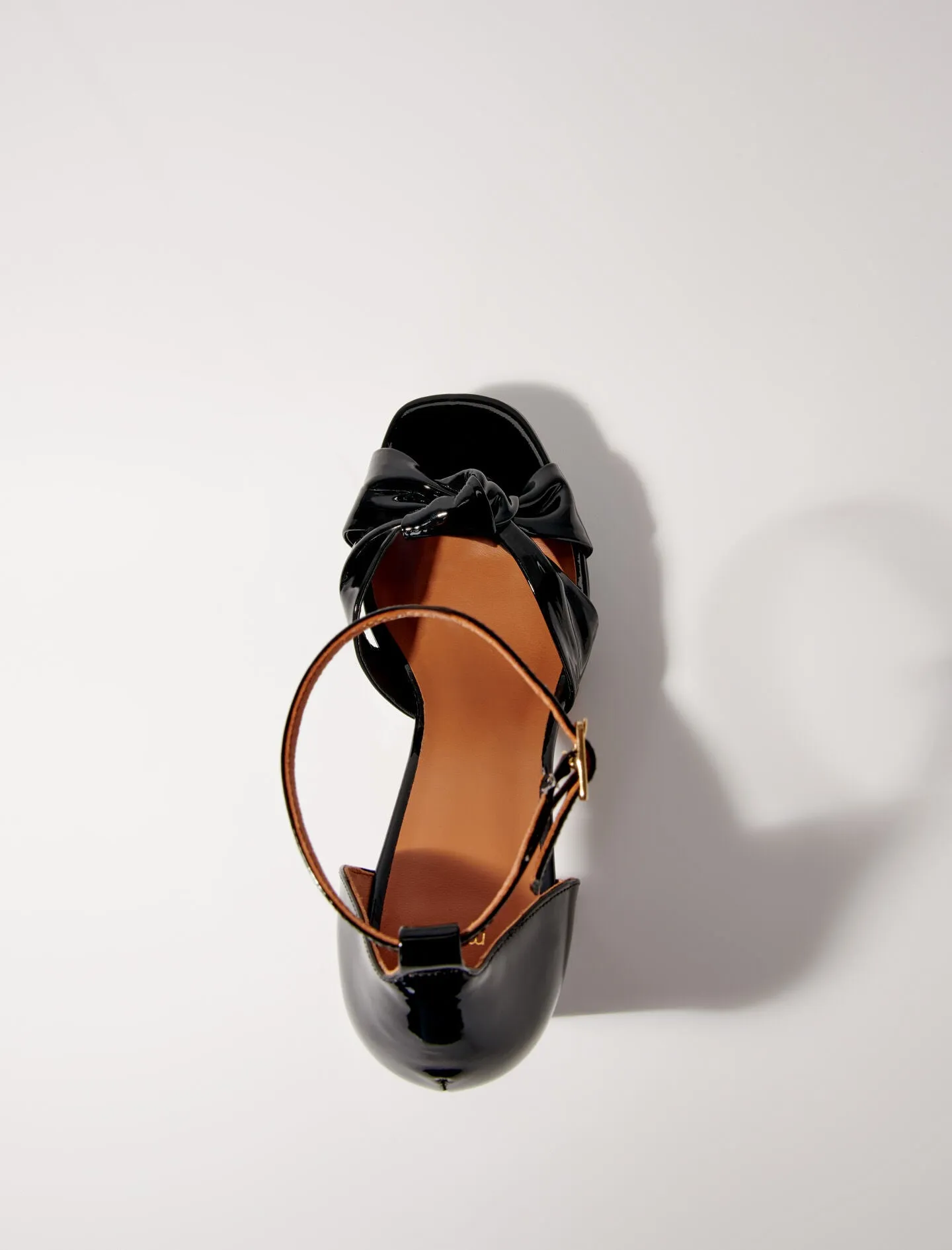 Leather platform sandals