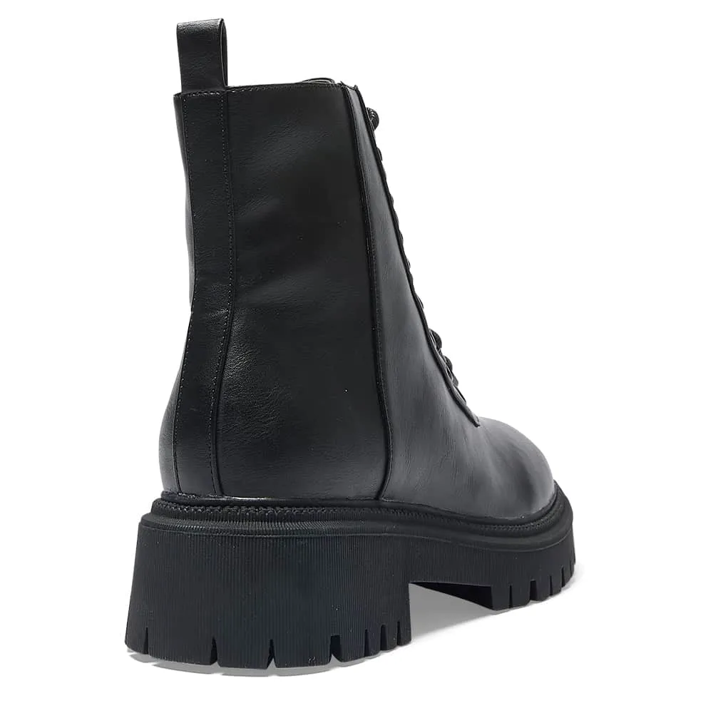 Riley Boot in Black Smooth