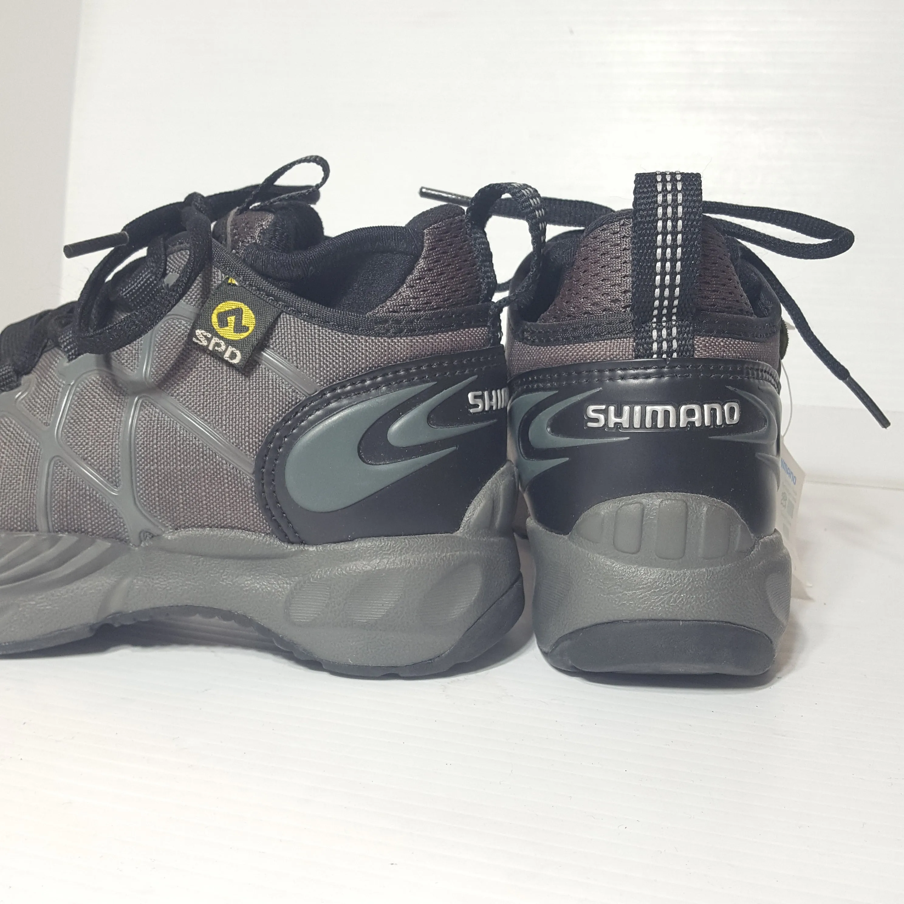Shimano Womens Cycling Shoes - Size 4.5 - Pre-owned - CKPDRE
