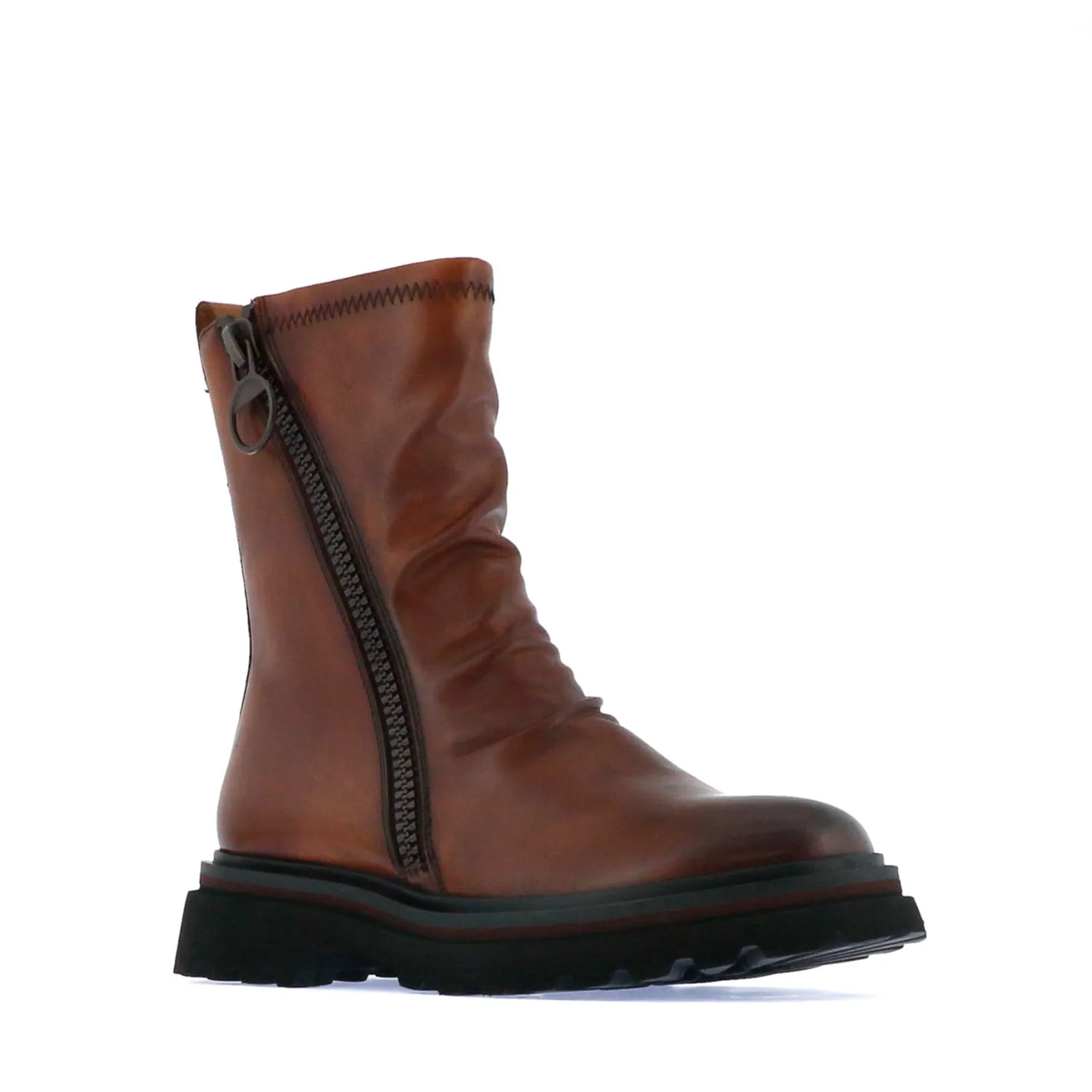 SKARLET LEATHER ZIPPER BOOTS